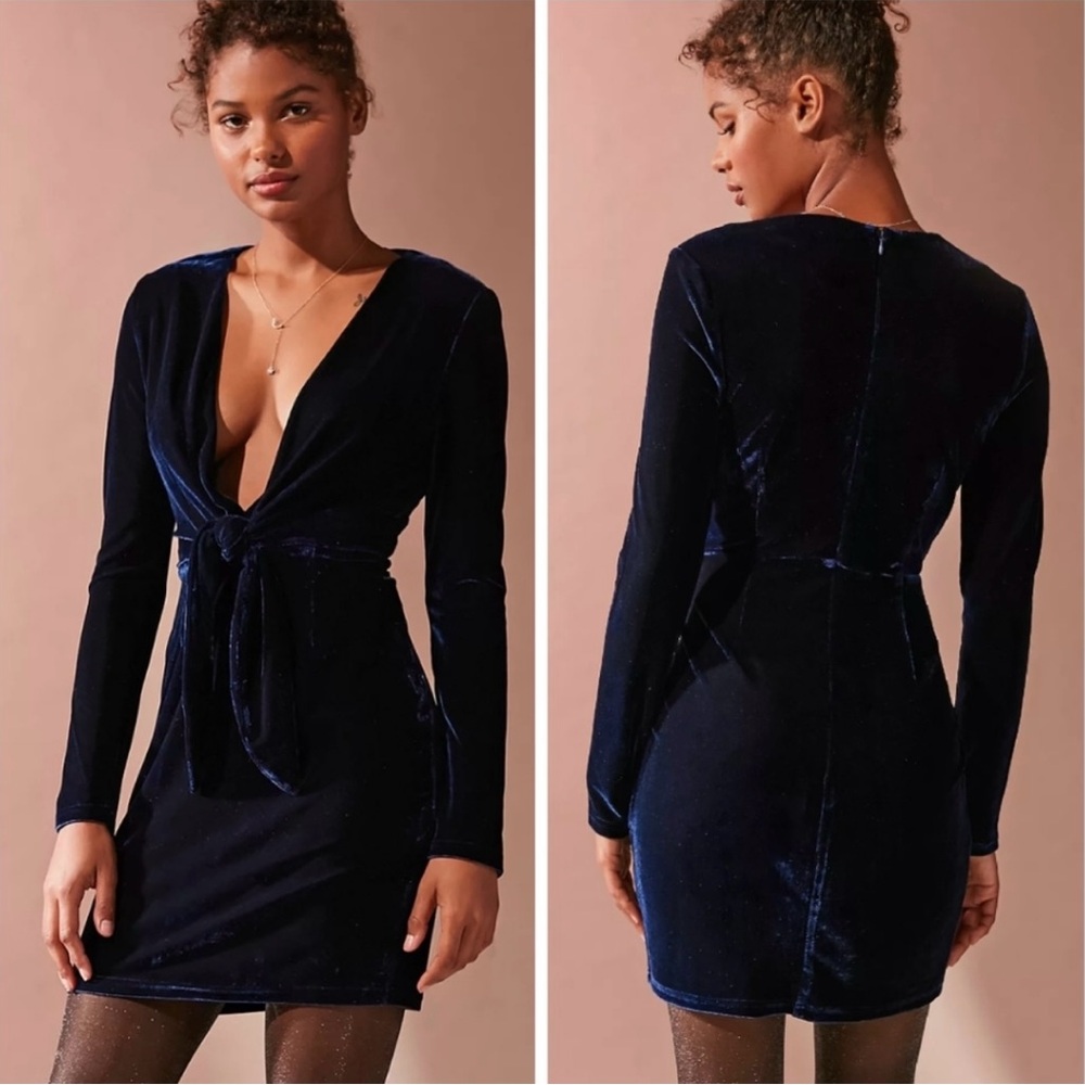 Minkpink Revolve Midnight Hour Long Sleeve Velvet Plunge Mini Dress Navy Blue
